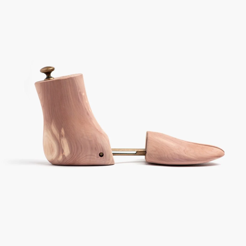 Men's Cedar Boot Tree - Image 4